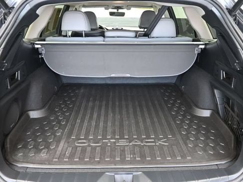 Used 2022 Subaru Outback Limited AWD/4WD image 28