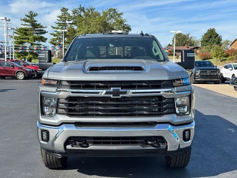 New 2026 Chevrolet Silverado 2500 LT w/ Leather Package image 2