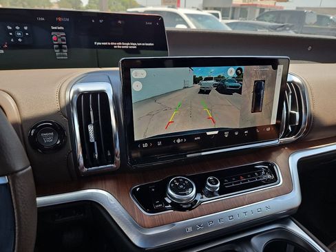 New 2027 Ford Expedition King Ranch RWD image 24