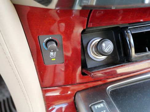 Used 2008 Lexus LX 570 4WD w/ Technology Pkg image 20