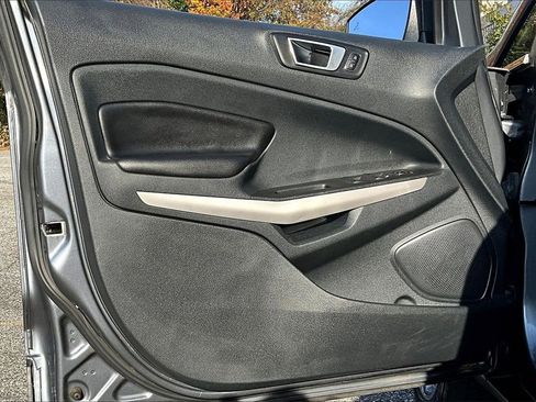 Used 2021 Ford EcoSport Titanium image 18