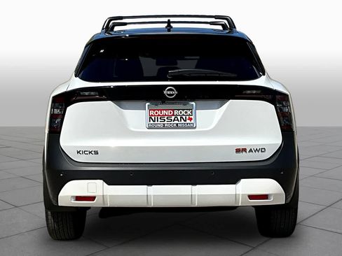 New 2026 Nissan Kicks SR w/ SR Premium Package AWD/4WD image 4