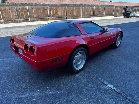 Used 1996 Chevrolet Corvette Coupe image 4