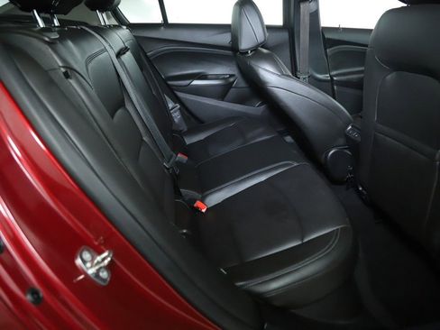 Used 2018 Chevrolet Cruze Premier image 31