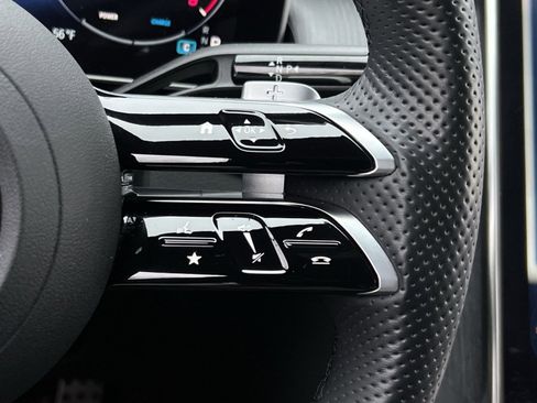 Certified 2024 Mercedes-Benz GLC 300 4MATIC image 29