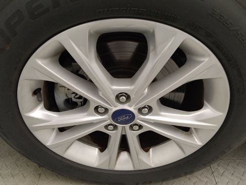 Used 2017 Ford Escape SE AWD/4WD image 31