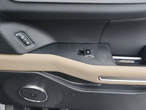 Certified 2023 Ford Expedition Limited image 35