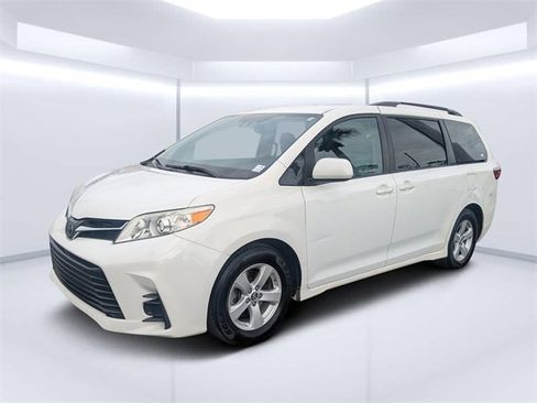 Used 2019 Toyota Sienna LE image 8
