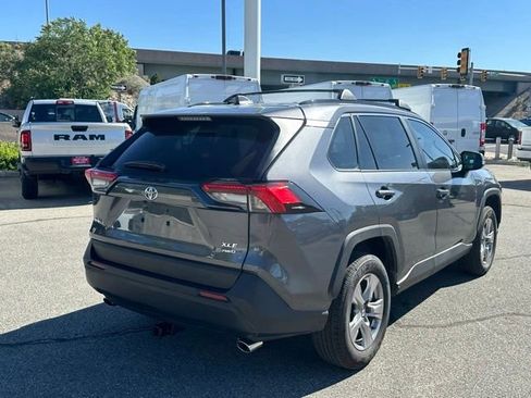 Used 2025 Toyota RAV4 XLE AWD/4WD image 7