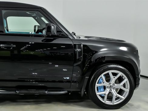 Used 2023 Land Rover Defender 90 V8 AWD/4WD image 12