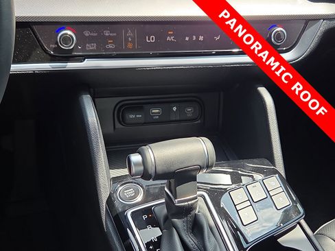 Used 2025 Kia Sportage SX FWD image 19
