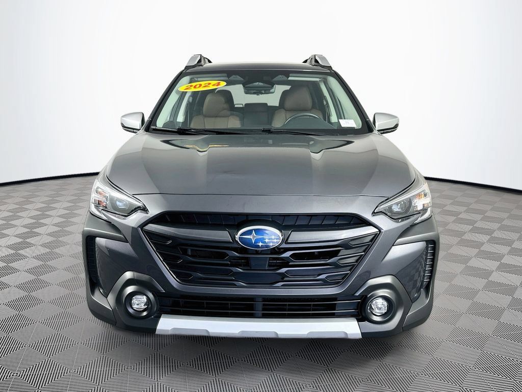 Used 2024 Subaru Outback Touring AWD/4WD image 4