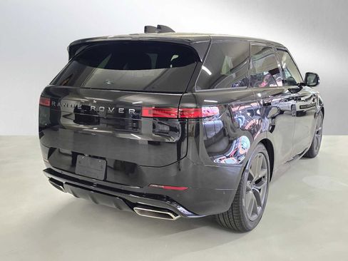 New 2026 Land Rover Range Rover Sport Dynamic SE AWD/4WD image 3