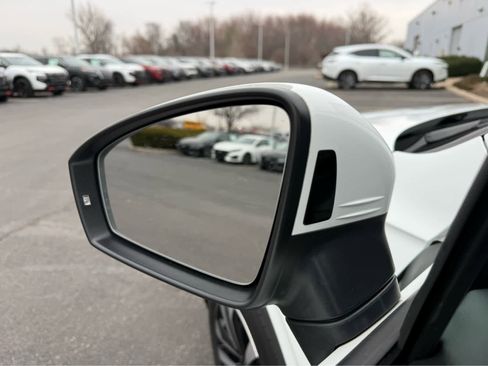 Used 2024 Volkswagen Tiguan S image 22