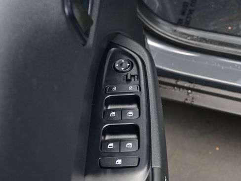 Certified 2025 Hyundai Venue Limited image 11