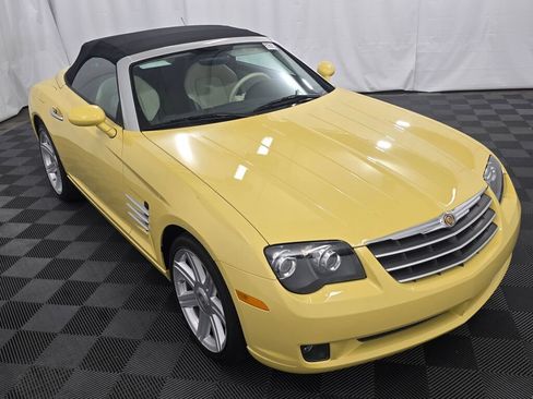 Used 2005 Chrysler Crossfire Limited RWD image 11