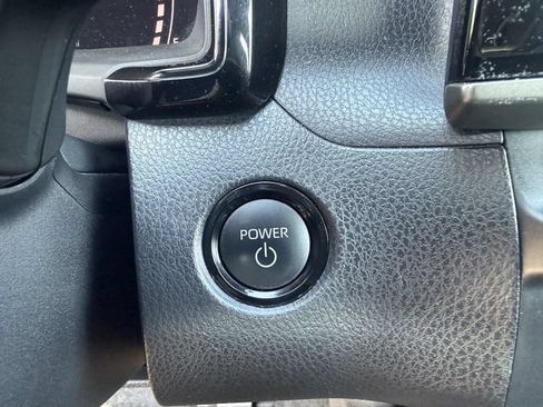 Used 2025 Toyota Camry SE FWD image 24