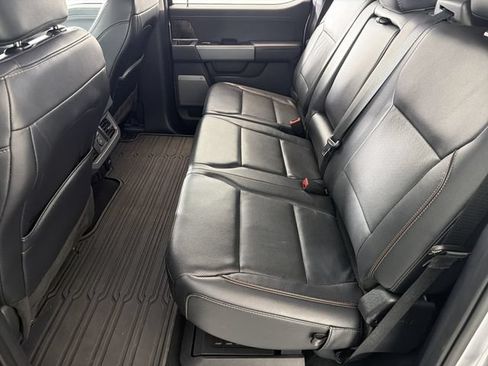 Used 2024 Ford F250 Lariat w/ Lariat Ultimate Package AWD/4WD image 29