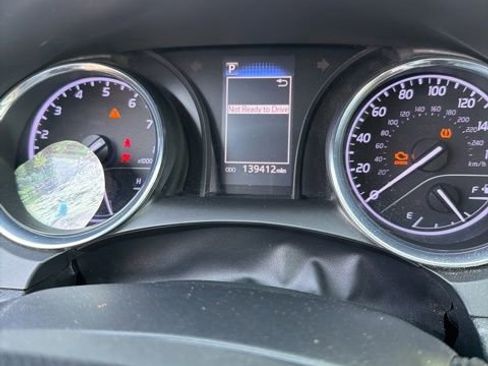 Used 2020 Toyota Camry LE FWD image 6