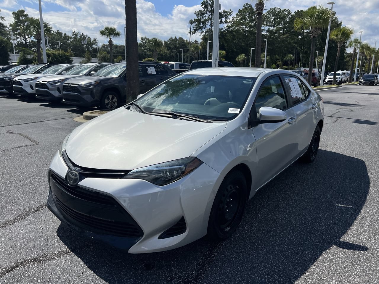 Used 2018 Toyota Corolla LE FWD image 5