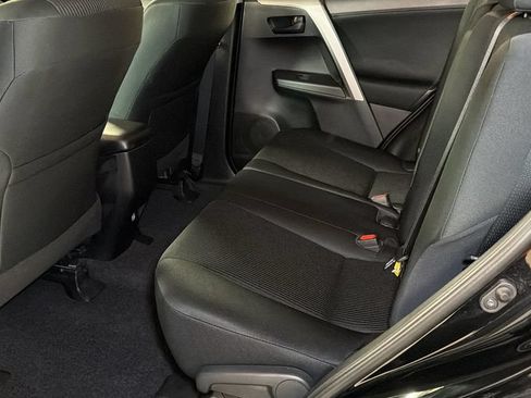 Used 2016 Toyota RAV4 LE AWD/4WD image 14