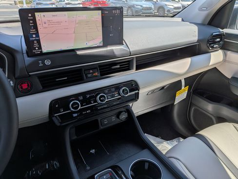 New 2026 Honda Pilot Touring image 21