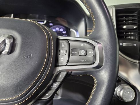 Certified 2025 RAM 1500 Tungsten AWD/4WD image 18