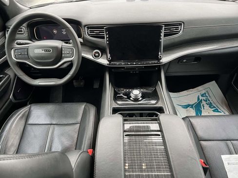 Used 2022 Jeep Wagoneer Series II image 14