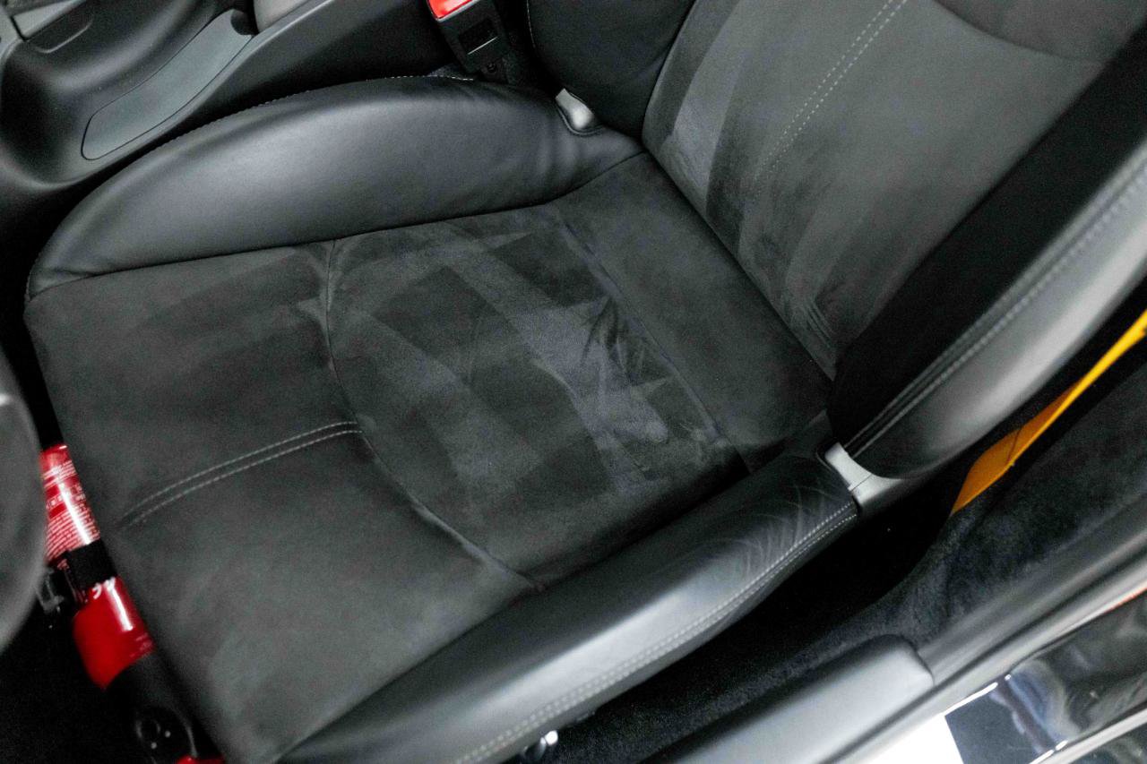 Used 2010 Porsche 911 GT3 RWD image 40