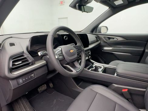 New 2026 Chevrolet Traverse LT w/ Sun and Wheel Package image 4