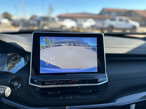 New 2026 Jeep Compass Latitude image 24