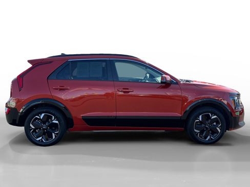 Used 2023 Kia Niro Wind FWD image 6