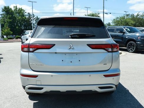 Used 2024 Mitsubishi Outlander SE FWD image 7