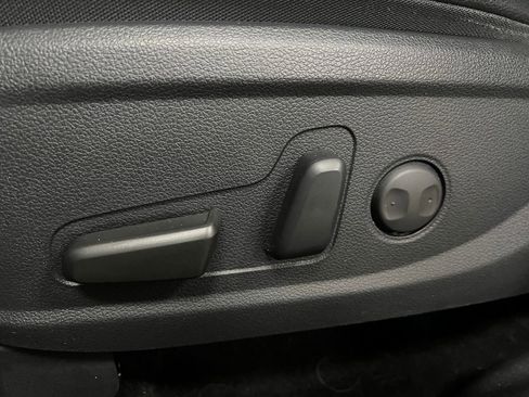 Used 2020 Hyundai Santa Fe SEL image 13