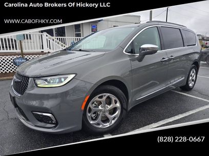 Used 2022 Chrysler Pacifica Limited