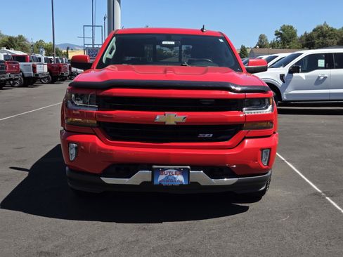 Used 2018 Chevrolet Silverado 1500 LT w/ All Star Edition AWD/4WD image 2