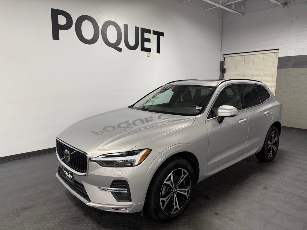 Used 2022 Volvo XC60 B5 Momentum w/ Climate Package AWD/4WD image 2