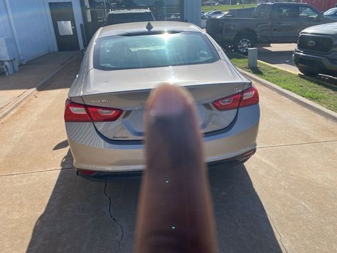 Used 2023 Chevrolet Malibu LT image 4