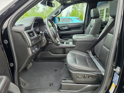 Used 2024 Chevrolet Suburban RST w/ Luxury Package AWD/4WD image 21