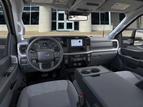 New 2026 Ford F250 XLT w/ 360-Degree Camera Package image 31