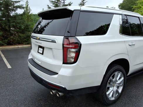 Certified 2022 Chevrolet Tahoe High Country AWD/4WD image 16