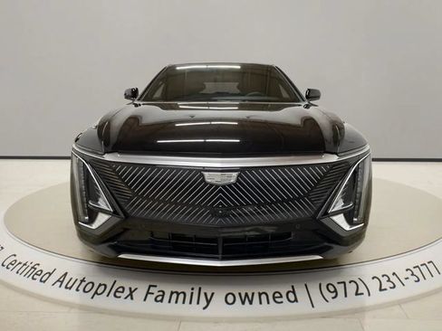 Used 2025 Cadillac Lyriq Luxury RWD image 8