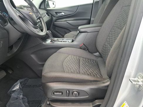 Used 2020 Chevrolet Equinox LT FWD image 24