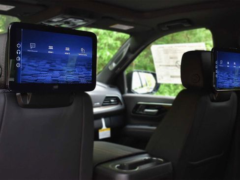 New 2026 Chevrolet Tahoe High Country AWD/4WD image 14