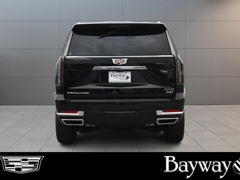 Certified 2026 Cadillac Escalade Luxury w/ Touring Package AWD/4WD image 6