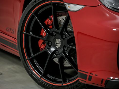 Used 2015 Porsche Cayman GTS image 4