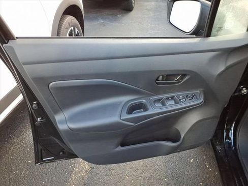 New 2025 Nissan Versa S w/ Trunk Package image 18