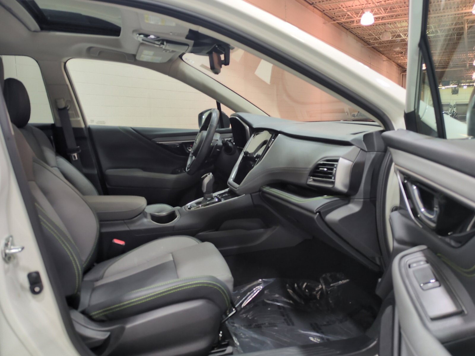 Certified 2024 Subaru Outback Onyx Edition AWD/4WD image 9