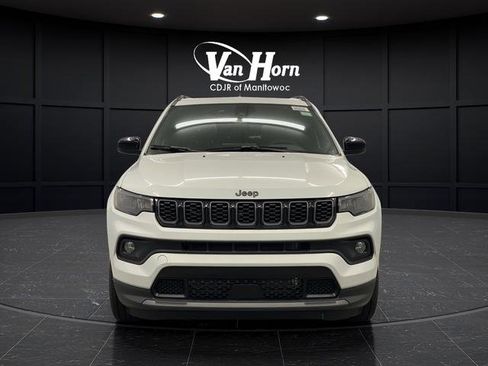 New 2025 Jeep Compass Latitude w/ Sun & Sound Group image 11