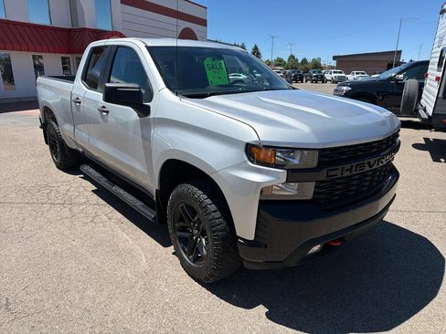 Used 2020 Chevrolet Silverado 1500 Custom Trail Boss w/ Custom Convenience Package AWD/4WD image 2